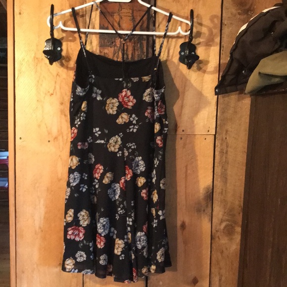 Mesh Floral Romper 🧚 - Picture 6 of 6